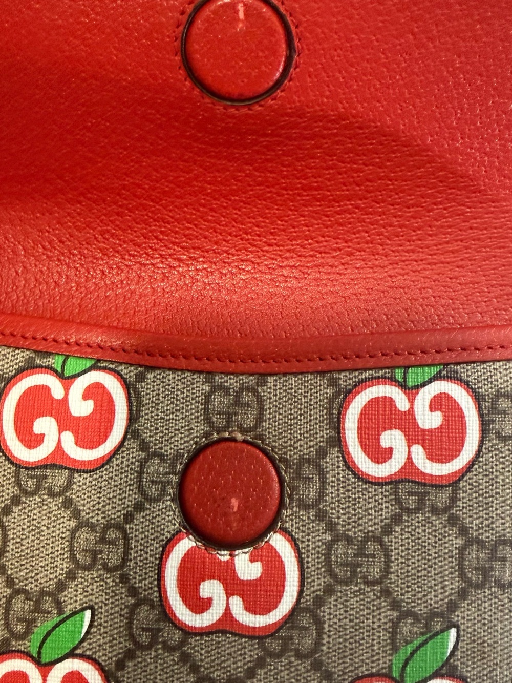 Gucci GG Supreme Canvas Limited Edition Apple Belt Bag - Picture 4 of 5